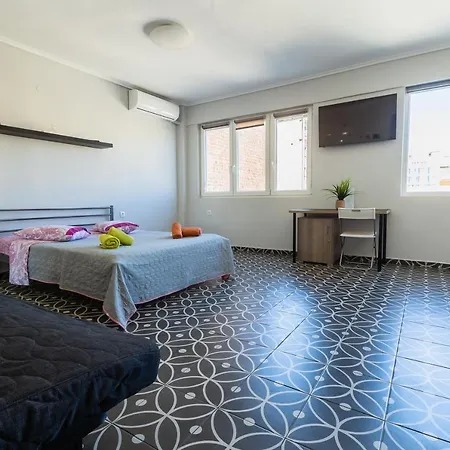 Modiano Studio ι By Socrates Junior Houses * Thessaloniki